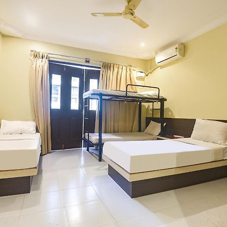 Hotel Fabexpress Sunrise à Madgaon Extérieur photo
