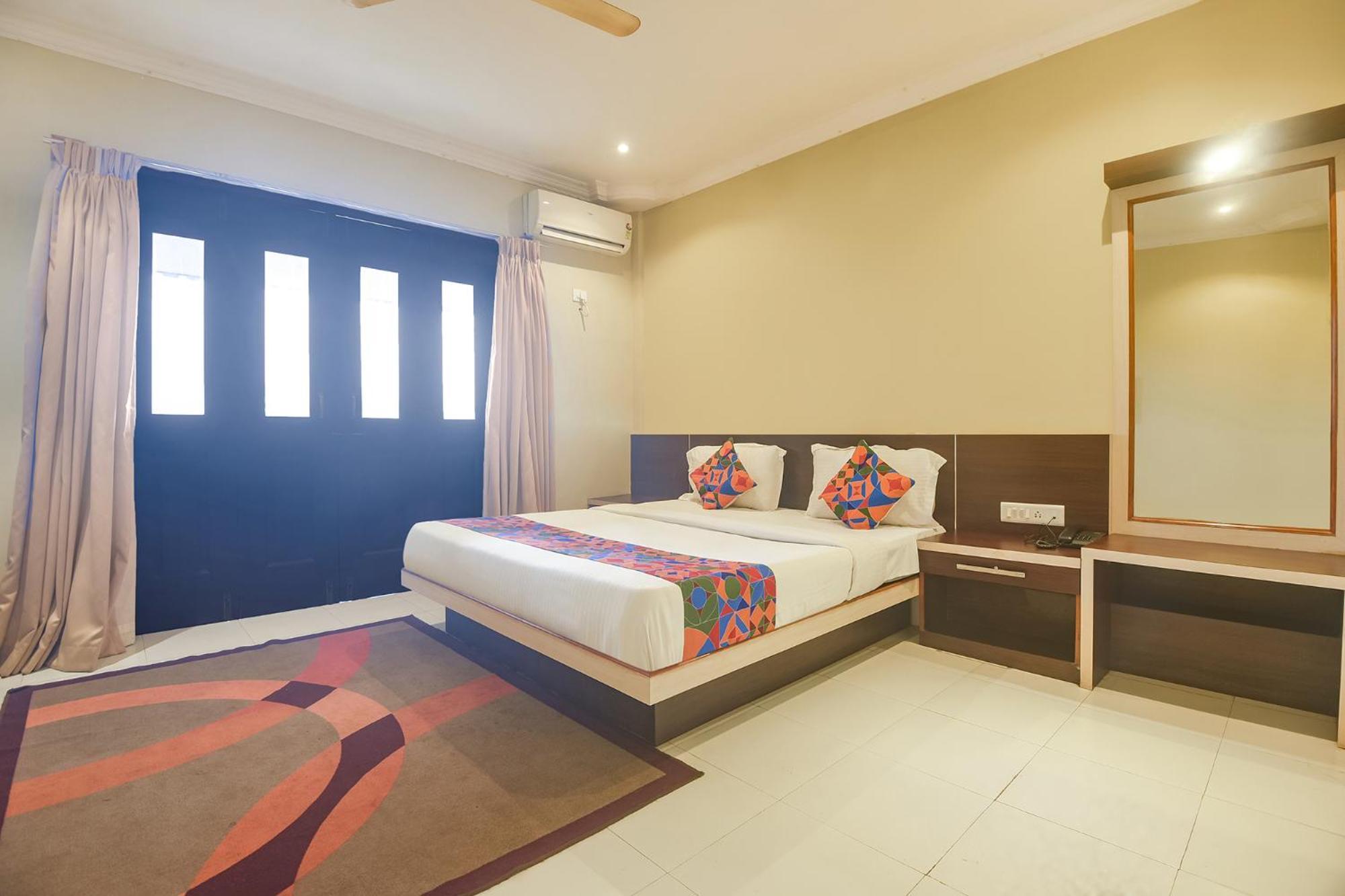Hotel Fabexpress Sunrise à Madgaon Extérieur photo