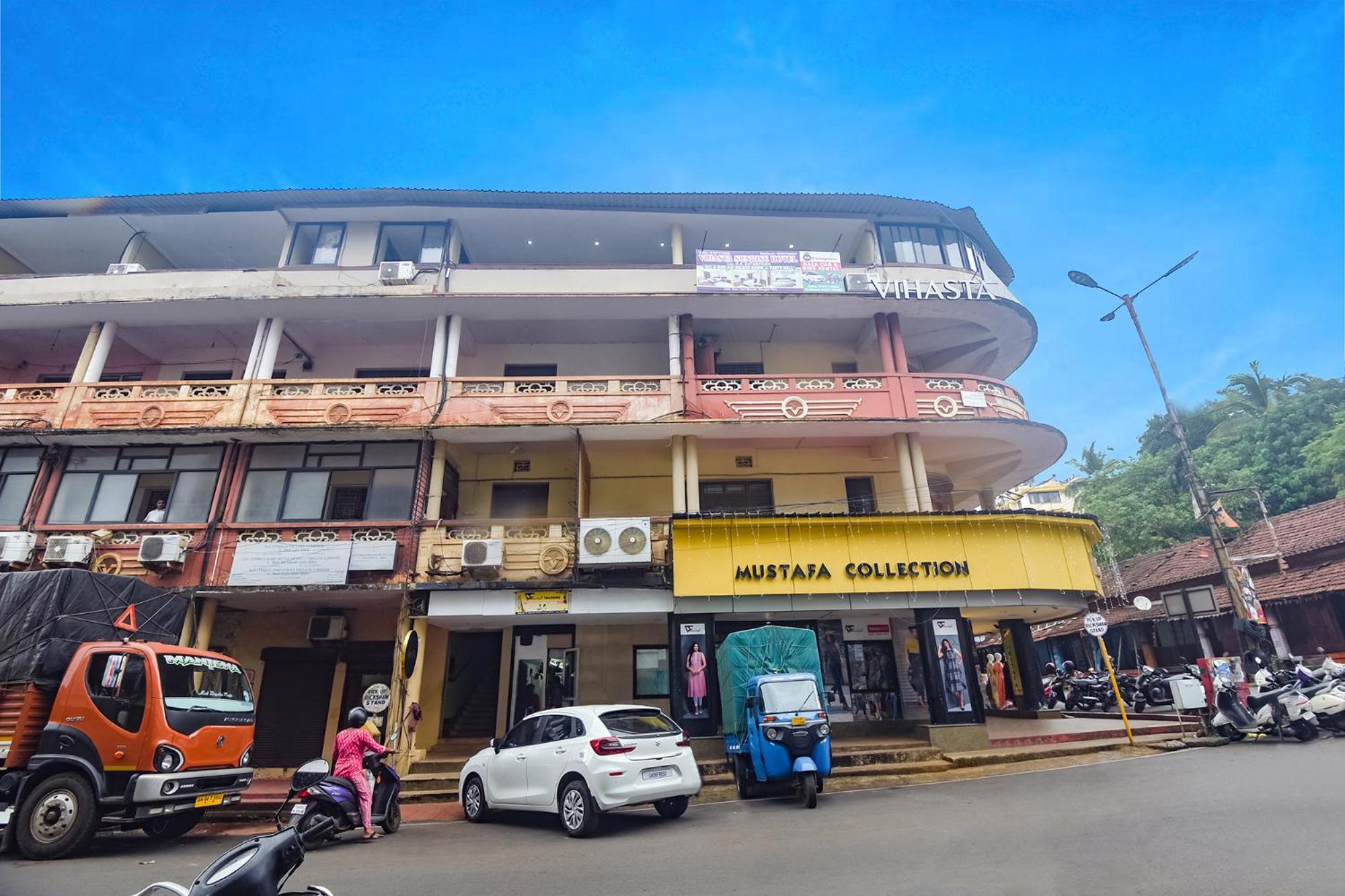 Hotel Fabexpress Sunrise à Madgaon Extérieur photo